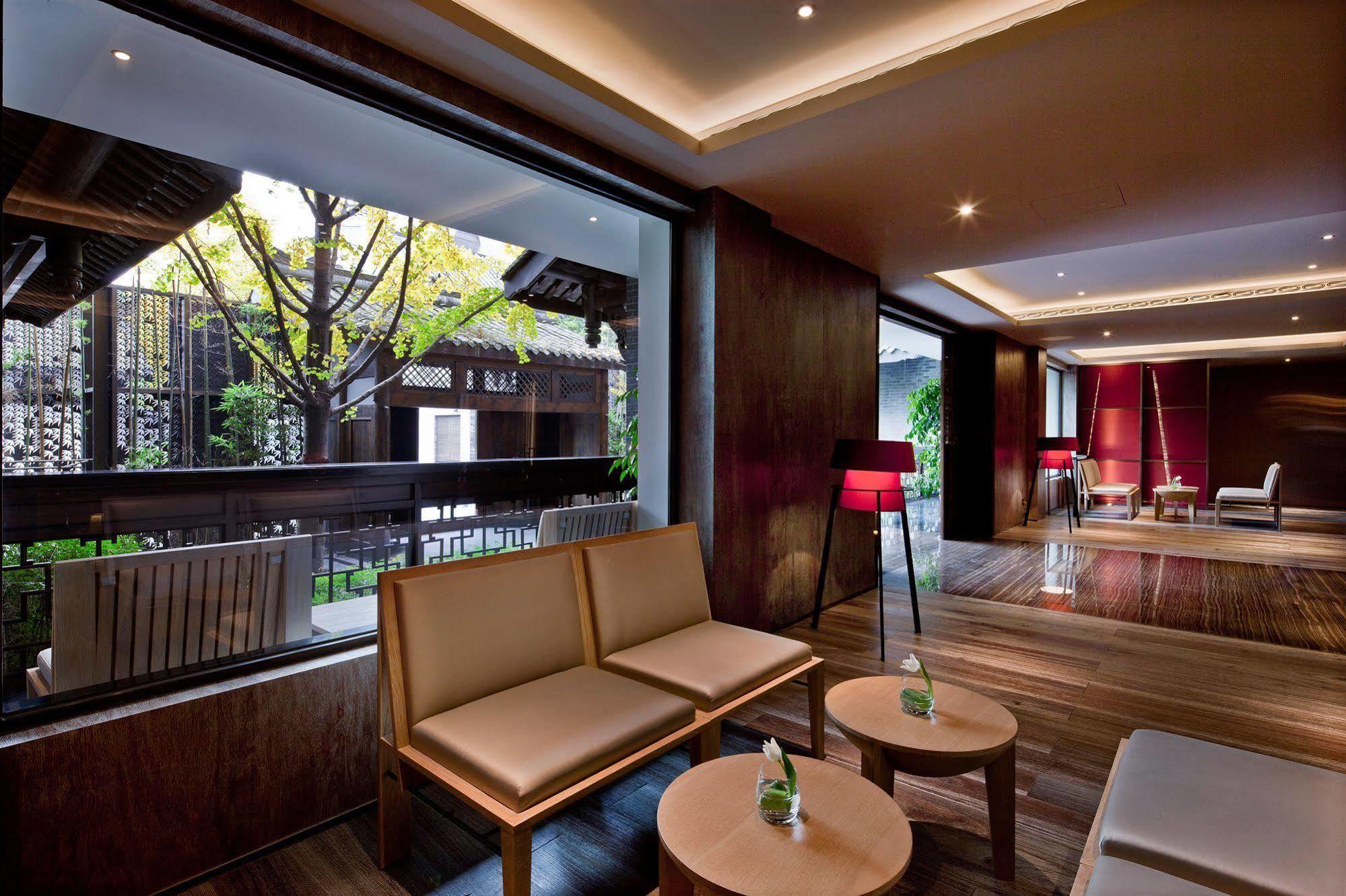 Guanyin Yiyuntai Hotel Chengdú Exterior foto